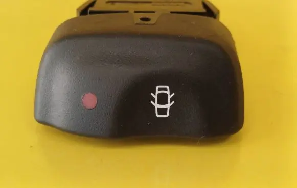 Renault Megane I Central locking switch button 429993B