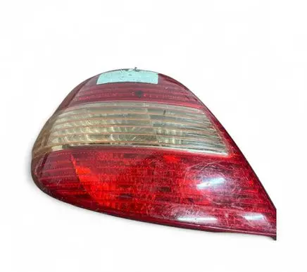 Toyota Avensis T220 Rear/tail lights 034N5P 2328
