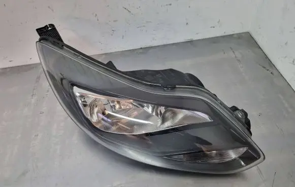 Ford Focus Headlight/headlamp