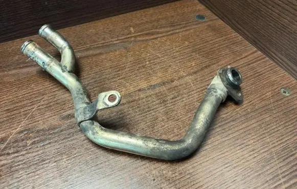 Iveco Daily 3rd gen Coolant pipe/hose 504043221
