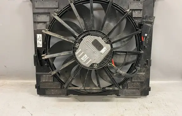 BMW M8 F91 F92 G14 G15 Electric radiator cooling fan 17429486444 9486444