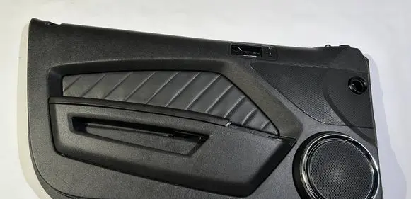 Ford Mustang V Front door card panel trim dr336323943
