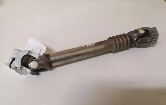 BMW 1 E81 E87 Steering column universal joint 678159101