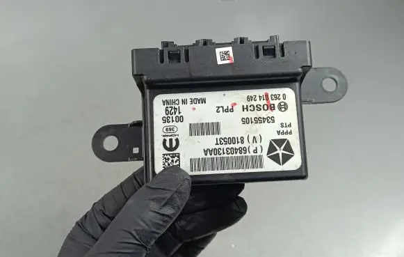 Jeep Compass Other control units/modules P68403130AA
