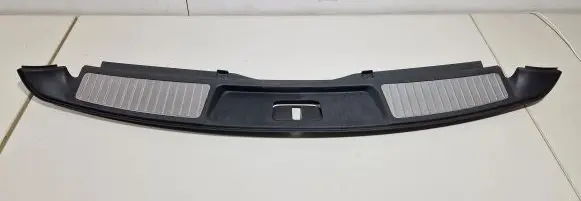 Opel Insignia A Trunk/boot sill cover protection 13222434