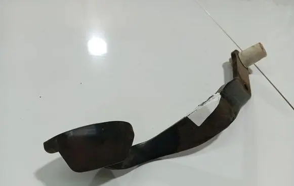 Audi 80 90 S2 B4 Brake pedal 