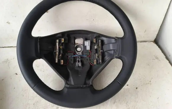 Opel Vivaro Steering wheel 8200201343