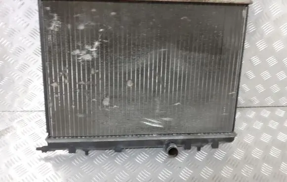 Citroen C4 I Coolant radiator