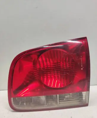 Tailgate rear/tail lights