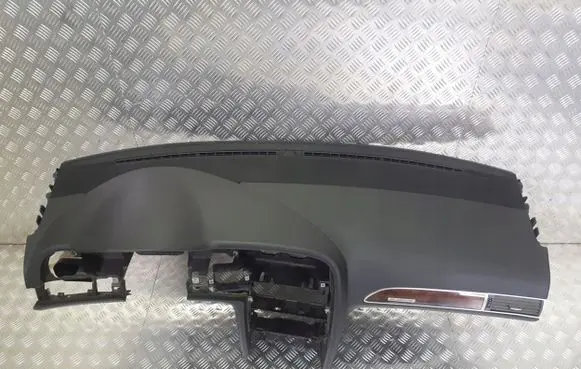 Audi A6 S6 C6 4F Dashboard