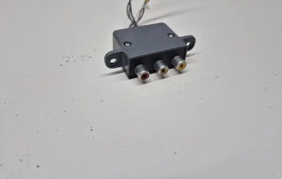 Chrysler Town u0026 Country V AUX in-socket connector 05064216AB
