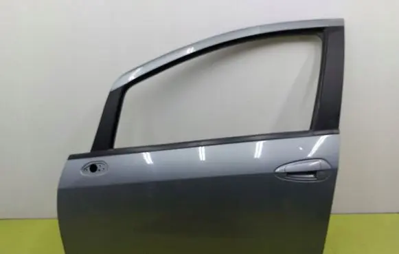 Fiat Grande Punto Front door