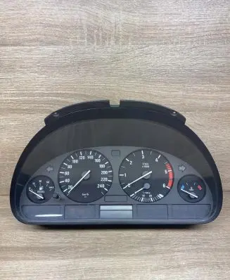 BMW 5 E39 Speedometer (instrument cluster) 6903800 110008735