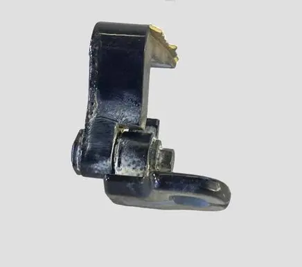 Volvo V40 Front door lower hinge
