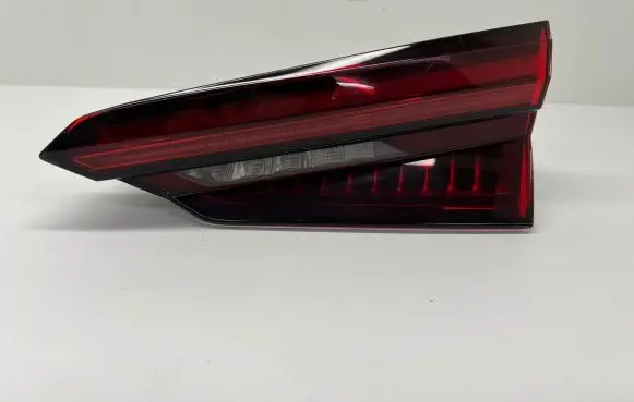 Audi A5 Tailgate rear/tail lights 8W6945094F 636534