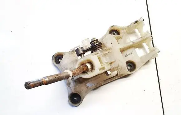Mitsubishi Carisma Gear shifter/selector mb580086