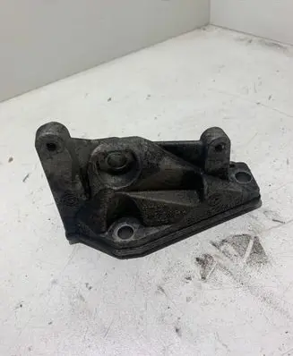 BMW 5 GT F07 Engine mounting bracket 7805421