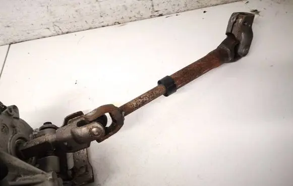 Hyundai i30 Steering column universal joint 