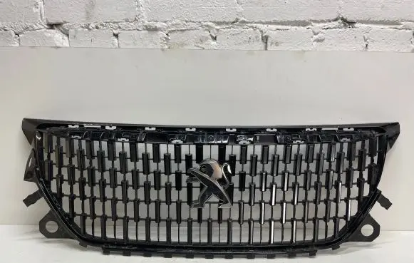 Peugeot 2008 II Front grill 9825860780