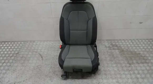 Volvo XC40 Front driver seat 