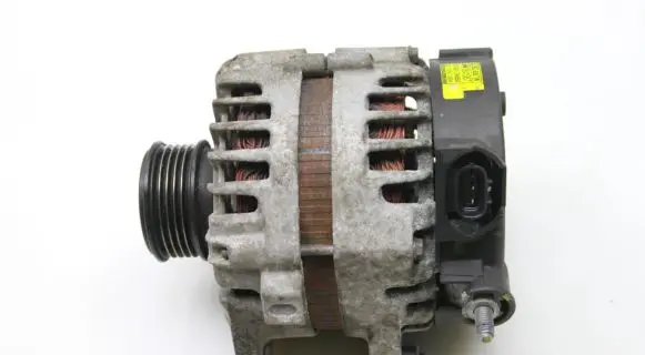 KIA Sportage Generator/alternator 373002A850