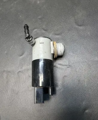 Volvo S90, V90 Windscreen/windshield washer pump 31364093 1806191000 1025595