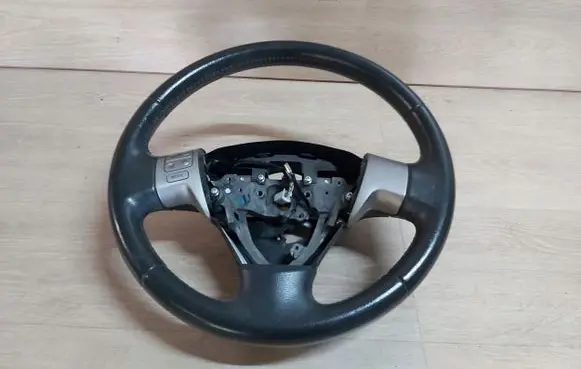 Toyota Auris 150 Steering wheel