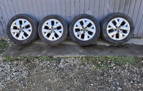 Citroen C4 II Picasso R16 alloy rim 9677089777