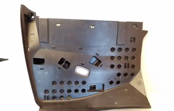 Mercedes-Benz C W205 Dashboard lower bottom trim panel A2056800407 A205690040711