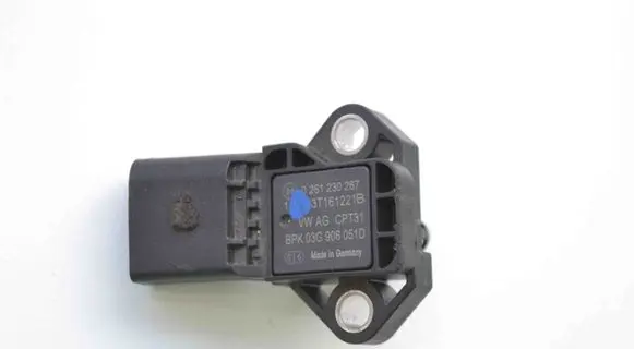 Volkswagen PASSAT B7 Air pressure sensor 03G906051D