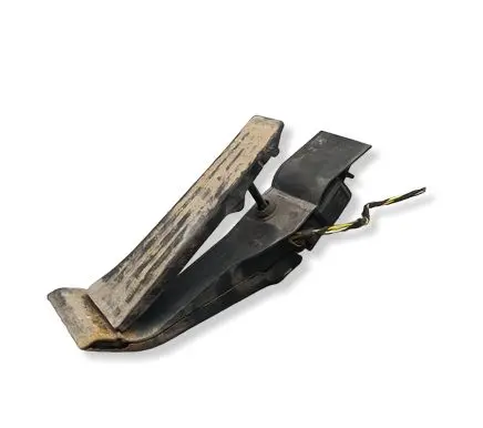 BMW 5 E39 Accelerator throttle pedal 6762481 25916010 061102