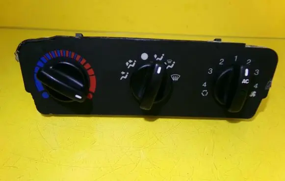 Ford Mondeo MK I Climate control unit 93BW18D
