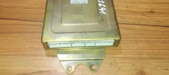 Mitsubishi Carisma Engine control unit/module md322387 5415