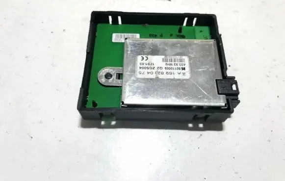 Mercedes-Benz A W169 Antenna control unit a1698200475 zgs004