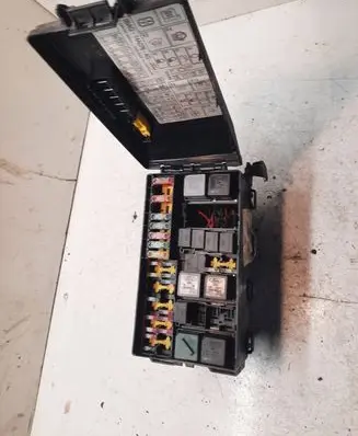 Ford Focus Fuse box set S18261300 87248