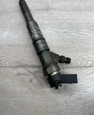 BMW X5 E53 Fuel injector 7789661 G17789661 0445110