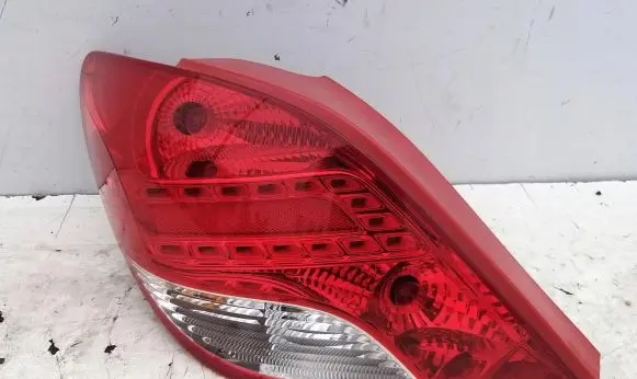 Peugeot 207 Rear/tail lights 9686566080-00