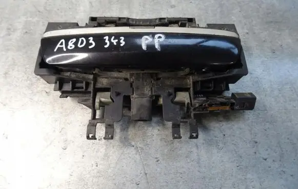 Audi A8 S8 D3 4E Rear door speaker cover trim KLAMKA PRAWY PRZÓD KEYLESS 4E2839886 AUDI A8 D3