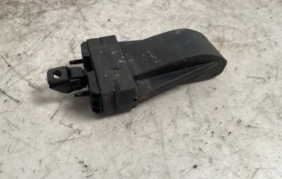 BMW 5 G30 G31 Rear door check strap stopper 7440352