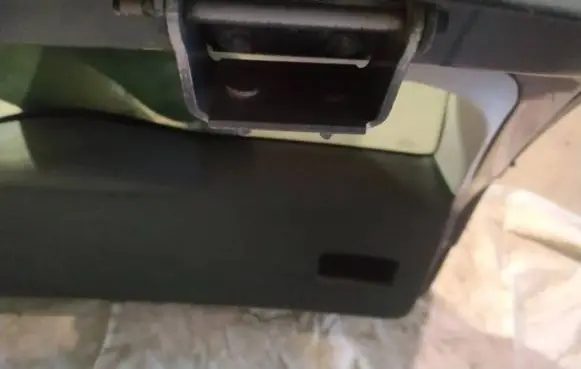 Ford Mondeo Mk III Tailgate/trunk/boot hinge