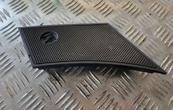 Nissan Qashqai Panel trim RH28176JD
