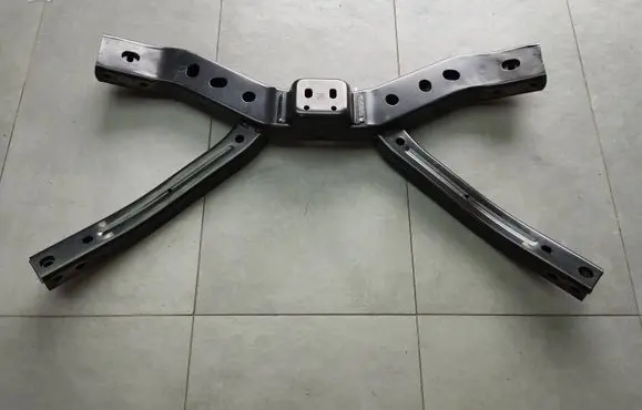 Volkswagen Amarok II Gearbox mounting bracket MB3C7S028AA
