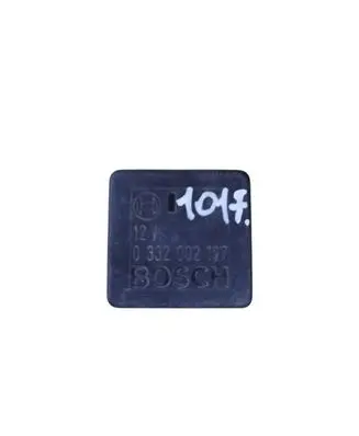Mercedes-Benz C W202 Other relay 0015426519 0332002197