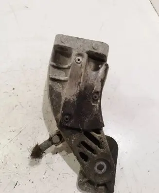 BMW 5 E60 E61 Engine mounting bracket 22116777056 13807410