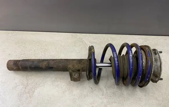 BMW 3 E46 Front shock absorber with coil spring