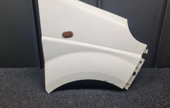 Renault Trafic II (X83) Fender