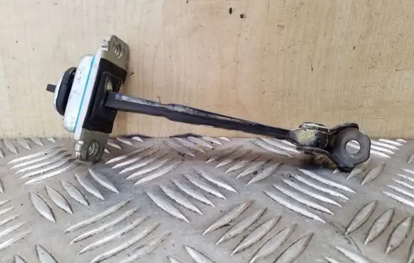 Opel Antara Front door check strap stopper