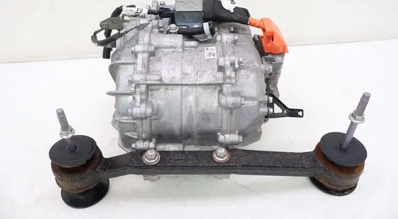 Toyota Avensis T250 Electric car motor TZ215X001