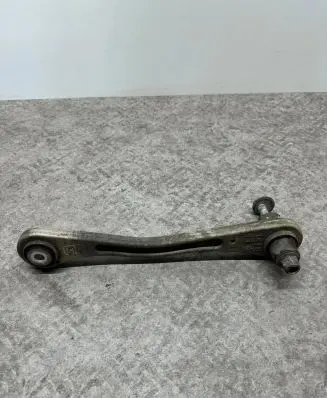 Rear control arm