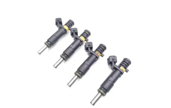 Opel Vectra C Fuel injectors set 55353806